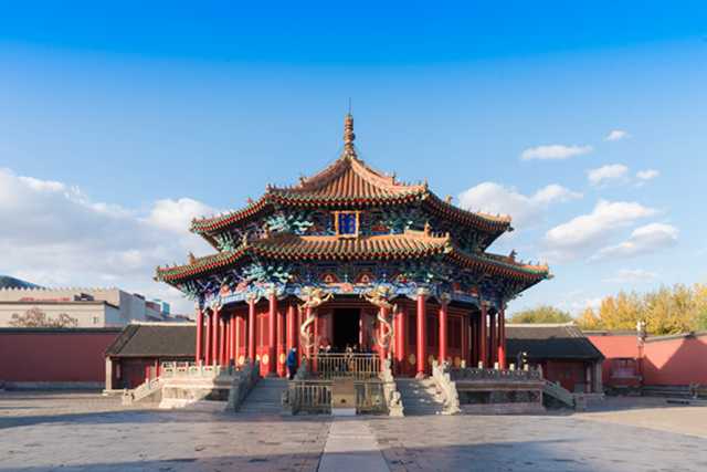 月老牵线五根红绳，我的姻缘竟藏了二十年秘密-第2张图片-慢点富算命网